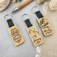 Брелок деревянный с кожей прямоугольный