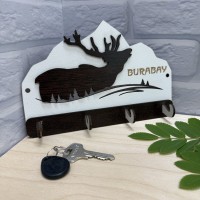 Ключница Олень в горах
