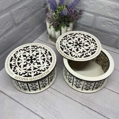 Шкатулка конфетница